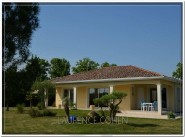 City / village house Campsas
