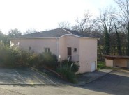 City / village house Leguevin