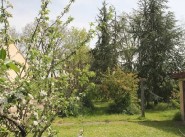 City / village house Merville