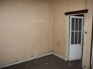 City / village house Tournay