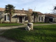 Farmhouse / country house Montaigu De Quercy