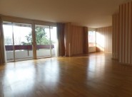 Purchase sale four-room apartment 
